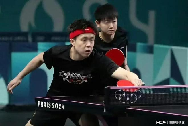 色融入球场 色融入球场