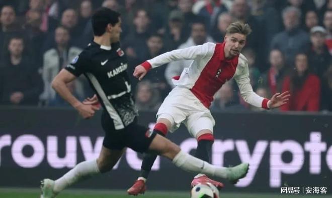 排得异常紧 排得异常紧